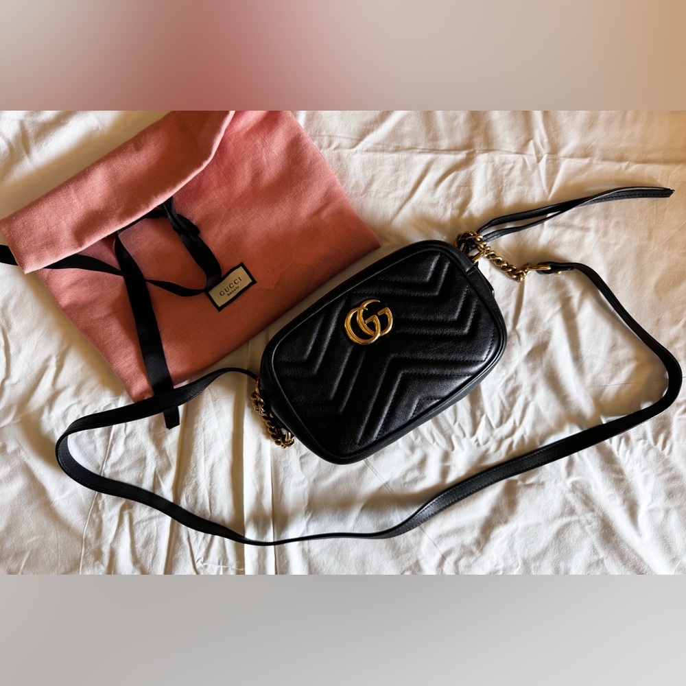 GUCCI  DoubleG  Marmont mini shoulder bag